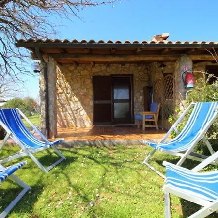 Sleeps 9 Pool Wifi