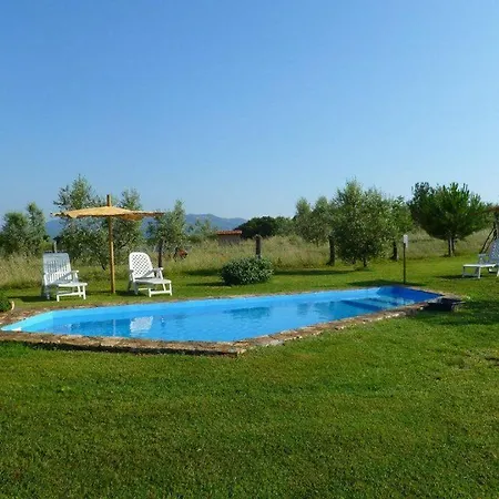 Sleeps 9 Pool Wifi Villa